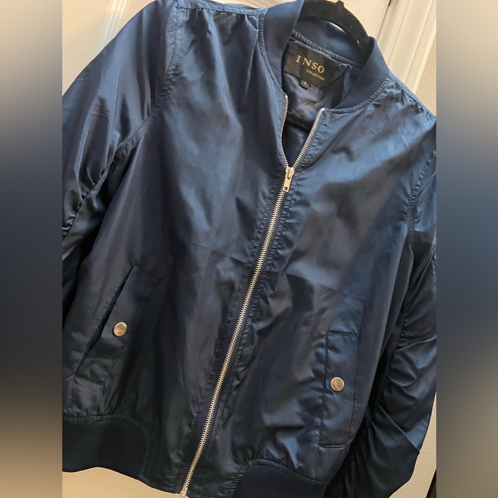 Jacket - Picture 3 of 4